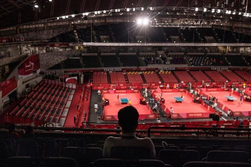  Olympic Tokyo 2020, sự kiện từng được xem là "cứu cánh" để tăng tín nhiệm cho chính phủ Suga, lại khiến thủ tướng nước này hứng chịu chỉ trích. Ảnh: New York Times.