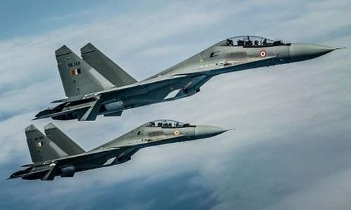 Số máy bay Su-30MKI của Ấn Độ sẽ được triển khai đến Nhật Bản để tập trận chung giữa hai nước, trong bối cảnh khi hai nước tiếp tục củng cố quan hệ an ninh, một động thái được cho là bị thúc đẩy bởi các tranh chấp lãnh thổ, mà cả hai đều có, với nước láng giềng Trung Quốc.