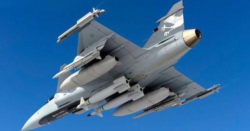 Theo phía Nga, JAS-39 Gripen-NG của Thụy Điển hoàn toàn không có cơ hội dù là nhỏ nhất để giành chiến thắng trong một trận chiến trên không với máy bay chiến đấu Su-35 và Su-30SM của mình.