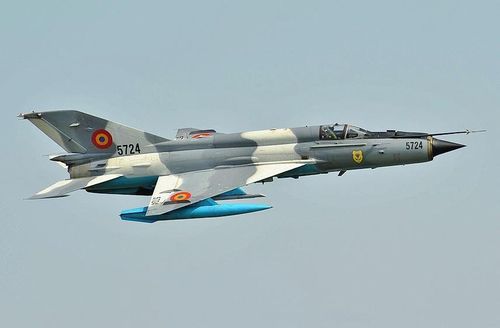 Nhưng điều bất ngờ nhất đối với các phi công Mỹ, đó là khả năng của những chiếc MiG-21 từ thời Xô viết vẫn còn đang phục vụ cho Không quân của Romania. Để chiếm ưu thế trong các bài tập không chiến với MiG-21 thực sự không hề dễ dàng.