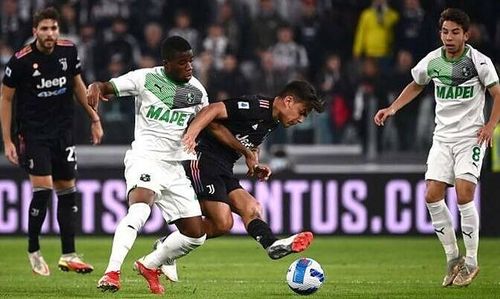 Juventus lỡ cơ hội vào top 4 Serie A.