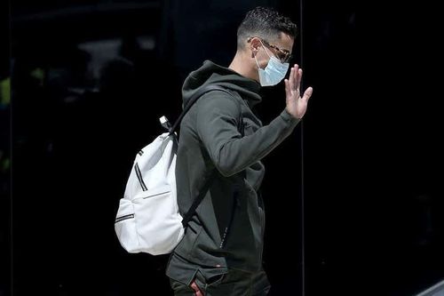 Ronaldo thực sự làm khó Juventus khi rời sân vào gần chót chuyển nhượng hè