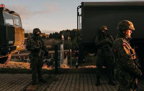 15.000 quân nhân hiện đang đảm bảo an ninh ở biên giới Ba Lan-Belarus. Ảnh: Văn phòng Thủ tướng Ba Lan/Reuters