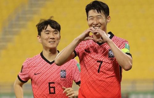 Son Heung-min đóng góp 1 bàn thắng vào chiến thắng dễ dàng của Hàn Quốc