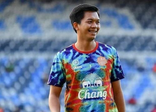 Pansa Hemviboon xin không lên tuyển vì chấn thương nhưng vẫn ra sân đá chính ở Thai League