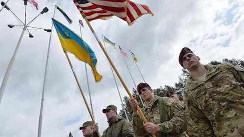 Giới chuyên gia cho rằng, Mỹ không nên gây chiến với Nga vì Ukraine