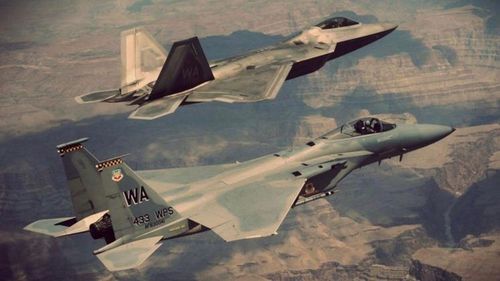 Theo nhiều chuyên gia quân sự, bộ phận này cho phép F-15 kết nối mạng với chiến đấu cơ tàng hình F-22 Raptor vốn sử dụng liên kết dữ liệu không phải tiêu chuẩn. Nhờ hệ thống này, F-22 có thể bay phía trước, xác định mục tiêu kẻ địch và gửi dữ liệu tới F-15 ở phía sau để khai hỏa.