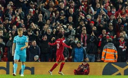 Salah đá bồi giúp Liverpool dẫn 2-1 trước giờ giải lao