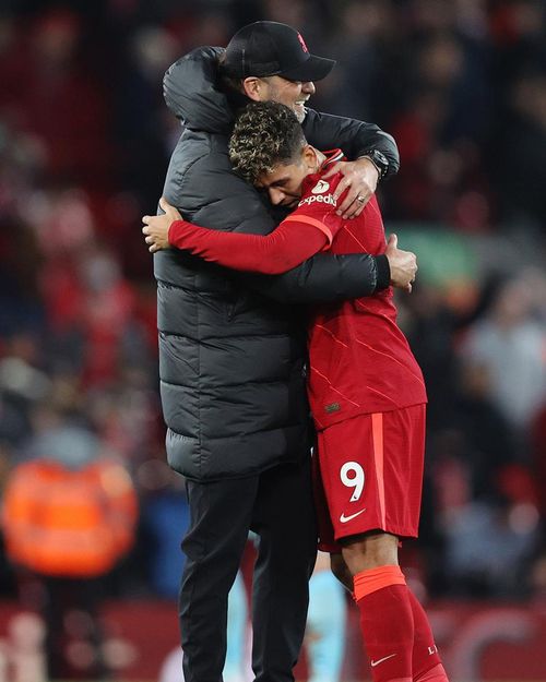 Niềm vui chiến thắng của thầy trò Klopp