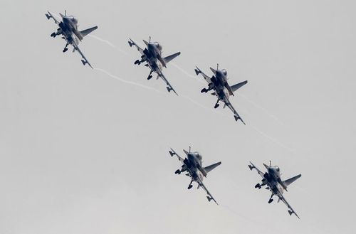 Những chiếc J-10 tại triển lãm hàng không ở tỉnh Quảng Đông năm 2014. Ảnh: Reuters
