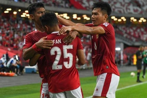 Indonesia mừng chiến thắng Malaysia 4-1.