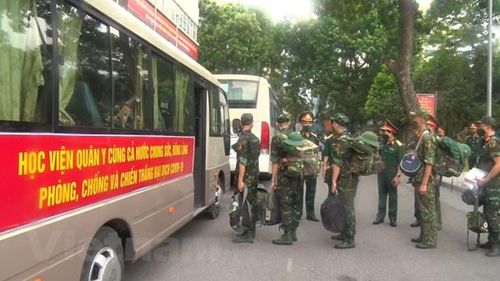 Các chiến sỹ quân y lên đường vào chi viện phía Nam. (Ảnh: PV/Vietnam+)