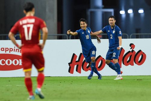  Tuyển Thái Lan tạm dẫn trước Việt Nam 2-0 sau trận lượt đi. Ảnh: Getty. 