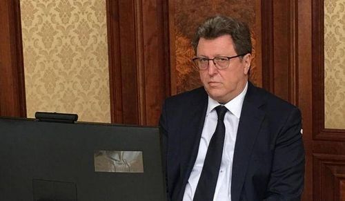 Ông Konstantin Gavrilov, trưởng phái đoàn Nga tới Vienna.