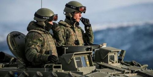 Sự kiện Nga sáp nhập bán đảo Crimea năm 2014 đã làm "sống lại" vai trò trung tâm của NATO như một đối trọng với Moscow.