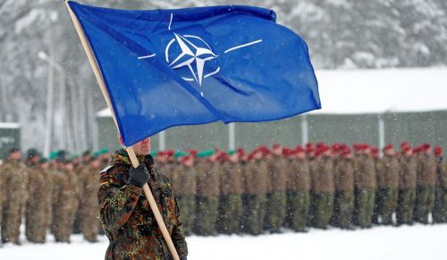 "NATO cần động lực và phần lớn động lực được tạo ra bởi cảm giác bị đe dọa và sợ hãi", Andrea Kendall-Taylor, cựu sĩ quan tình báo hiện công tác tại Trung tâm An ninh Mỹ Mới, cho hay.