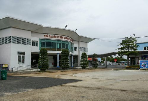 Đại diện các nhà xe cho biết so với mọi năm, Tết Nguyên đán năm nay lượng vé bán ra chưa đến 30%.