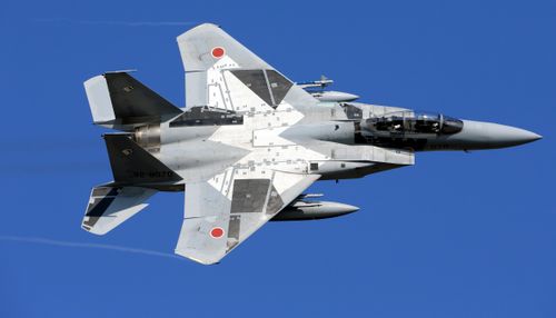 JASDF vừa cho biết, một chiếc F-15 biến mất khỏi màn hình radar lúc 17h30 hôm 1/1 không lâu sau khi xuất phát từ căn cứ Komatsu ở tỉnh Ishikawa, miền trung đất nước. Vị trí mất tín hiệu ở vùng biển cách sân bay khoảng 5 km về phía tây bắc.