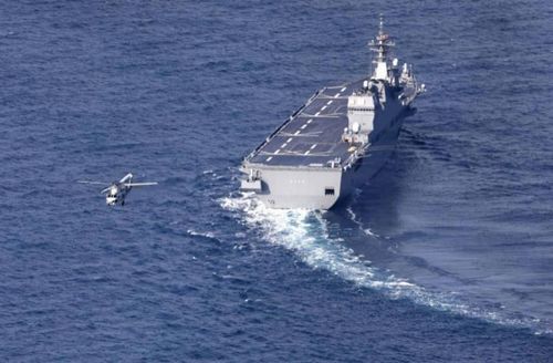 Lực lượng cứu hộ Nhật Bản tìm thấy chiếc máy bay nhưng vẫn chưa rõ tung tích của tổ bay gồm 2 người. (Ảnh: Reuters)
