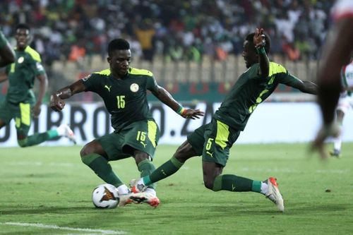  6 phút sau, tỷ số đã nâng lên 2-0 cho Senegal. Mane ghi dấu ấn với một nỗ lực đột phá từ cánh trái trước khi chuyền ngang thuận lợi để Idrissa Gueye dứt điểm cận thành hạ thủ môn. 