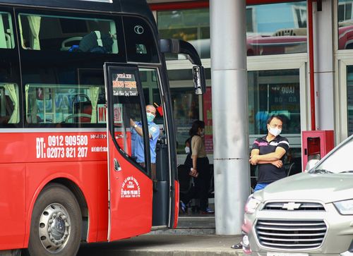  Đại diện các nhà xe cho biết ngày 8-10 tháng giêng dự kiến đông khách hơn. 