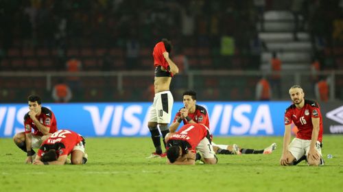 Ai Cập bị đánh giá thấp hơn nhưng cầm hòa Senegal 0-0 trong 120 phút. Ở lần thứ 2 bước vào loạt luân lưu tại CAN 2021, vận may không mỉm cười với "Pharaohs". Cú đá hỏng của Mohamed Abdelmonem và Mohanad Lasheen khiến Ai Cập lỡ cơ hội giành chức vô địch châu Phi đầu tiên sau 12 năm chờ đợi.