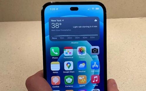 Một số tin đồn cho biết iPhone 14 sẽ không đi kèm cổng kết nối, đặc biệt sau khi Apple đặt cược vào MagSafe vào năm ngoái. Tuy nhiên, thông tin mới nhất lại cho thấy iPhone 14 vẫn tiếp tục sử dụng cổng sạc Lightning.