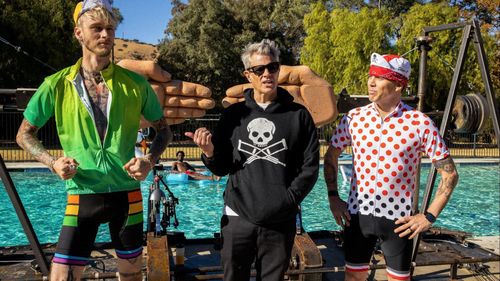 Jackass Forever là tác phẩm hài hiếm hoi có thành tích cao tại phòng vé trong vài năm trở lại đây. Ảnh: Variety.