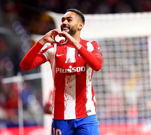 Cunha ăn mừng bàn thắng nâng tỷ số lên 2-0 cho Atletico ở phút 27
