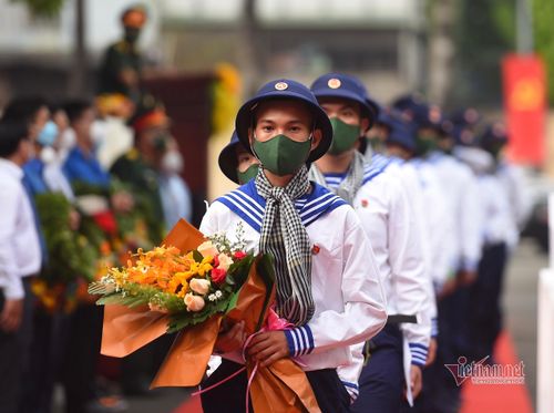 Thanh niên TP.HCM háo hức lên đường nhập ngũ