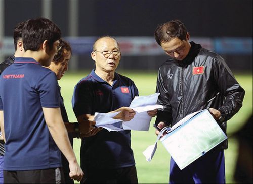 HLV Park Hang-seo sẽ thôi dẫn dắt đội tuyển U23 Việt Nam sau SEA Games 31. Ảnh: Anh Đoàn