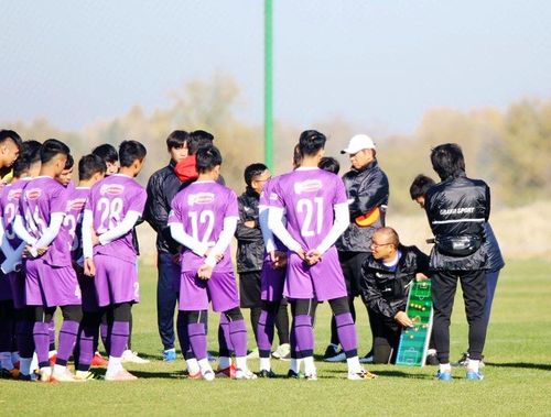 Theo thông tin từ VFF, nhiều khả năng HLV Park Hang-seo sẽ dẫn dắt U23 Việt Nam tham dự Dubai Cup 2022. Ảnh: VFF