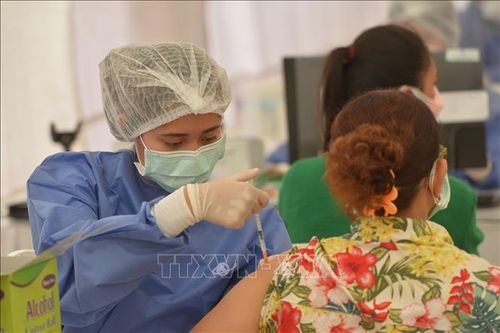 Một điểm tiêm vaccine ngừa COVID-19 ở Bangkok, Thái Lan, ngày 28/2/2022. Ảnh: THX/TTXVN