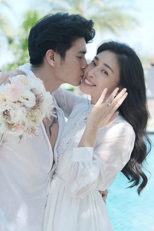 Ngô Thanh Vân quyết định sẽ về chung một nhà với bạn trai kém 11 tuổi Huy Trần sau gần 2 năm hẹn hò.