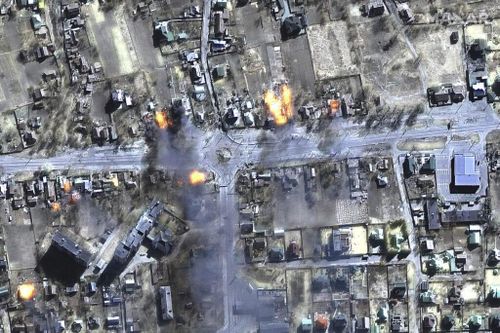  Thành phố Chernihiv của Ukraine bị phá hủy nặng nề vì các cuộc không kích và pháo kích của Nga. Ảnh: Maxar. 