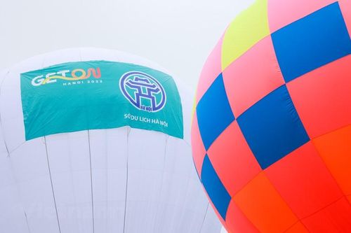 Lễ hội khinh khí cầu ở Hà Nội sẽ là điểm nhấn giúp giới thiệu, quảng bá hình ảnh du lịch Thủ đô Hà Nội là điểm đến An toàn - Thân thiện - Chất lượng - Hấp dẫn. (Ảnh: Minh Sơn/Vietnam+)