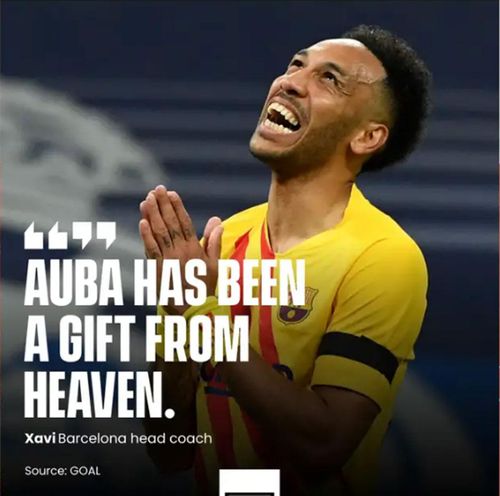 Xavi gọi Aubameyang là "món quà từ thiên đường"