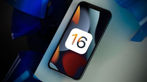 Nhà phân tích Ming-chi Kuo tại TFI Securities dự đoán Aapple sẽ "trình làng" iPhone 16 vào năm 2024. Khi ấy, mẫu smartphone này sẽ triển khai công nghệ Face ID dưới màn hình.