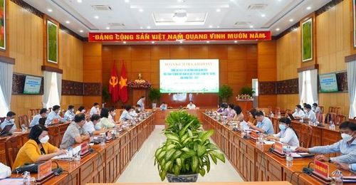 Quang cảnh buổi làm việc