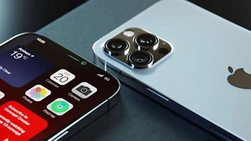 Các đồn đoán và rò rỉ về iPhone 14 Pro cũng cho biết máy sẽ có dung lượng RAM lớn hơn so với iPhone 13 Pro, có khả năng là 8 GB.