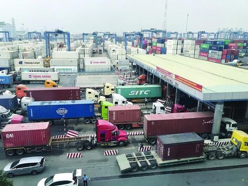 Thu phí hạ tầng cảng biển TP. HCM bắt đầu từ ngày 1/4. Ảnh: Tổng cục Hải quan.