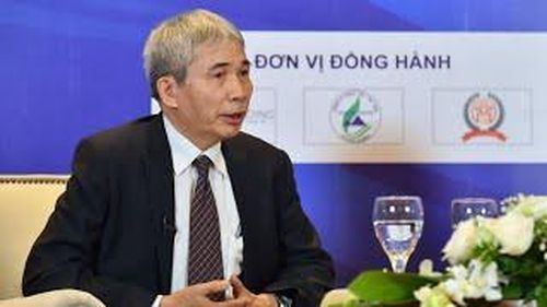 “Hiện tại các doanh nghiệp đang phải khắc phục rất nhiều hậu quả của COVID-19, trong khi giá cước vận tải biển, chi phí logistics vẫn đang neo ở mức cao. Nếu tiếp tục thu phí thì sẽ đẩy doanh nghiệp vào cảnh phí chồng phí gây nhiều trở ngại cho tốc độ phục hồi”.