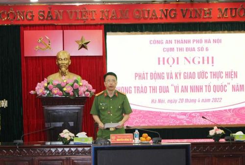 Đại tá Nguyễn Hồng Ky phát biểu tại hội nghị