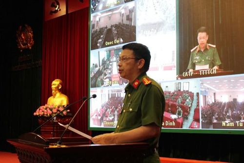 Đại tá Nguyễn Hồng Ky, Phó Giám đốc CATP phát biểu tại hội nghị