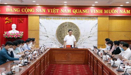 Đồng chí Trịnh Việt Hùng, Ủy viên dự khuyết Trung ương Đảng, Phó Bí thư Tỉnh ủy, Chủ tịch UBND tỉnh Thái Nguyên chủ trì một hội nghị triển khai các nhiệm vụ lập Quy hoạch tỉnh. Ảnh: TL
