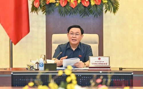 Chủ tịch Quốc hội Vương Đình Huệ phát biểu ý kiến tại phiên họp. (Ảnh Duy Linh) 