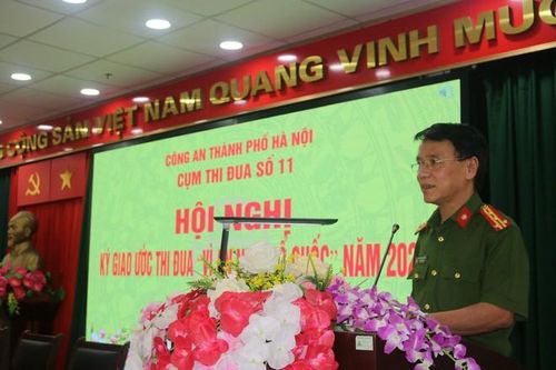Đại tá Trần Ngọc Dương - Phó Giám đốc CATP Hà Nội phát biểu tại hội nghị