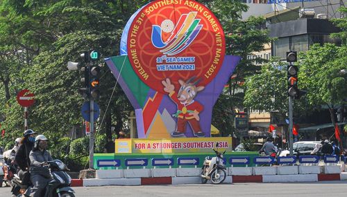 Cụm mô hình SEA games 31 đặt tại ngã 5 Ô Chợ Dừa