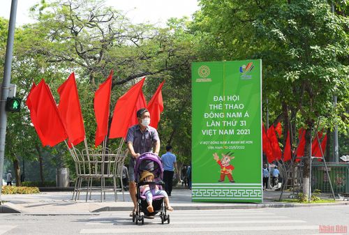 Người dân Thủ đô đã sẵn sàng đón SEA Games 31. (Ảnh: THÀNH ĐẠT)