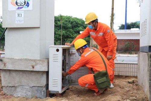 Điện lực Bắc Ninh đảm bảo cung cấp điện phục vụ Sea Games 31. Ảnh: Thái Hùng/TTXVN
